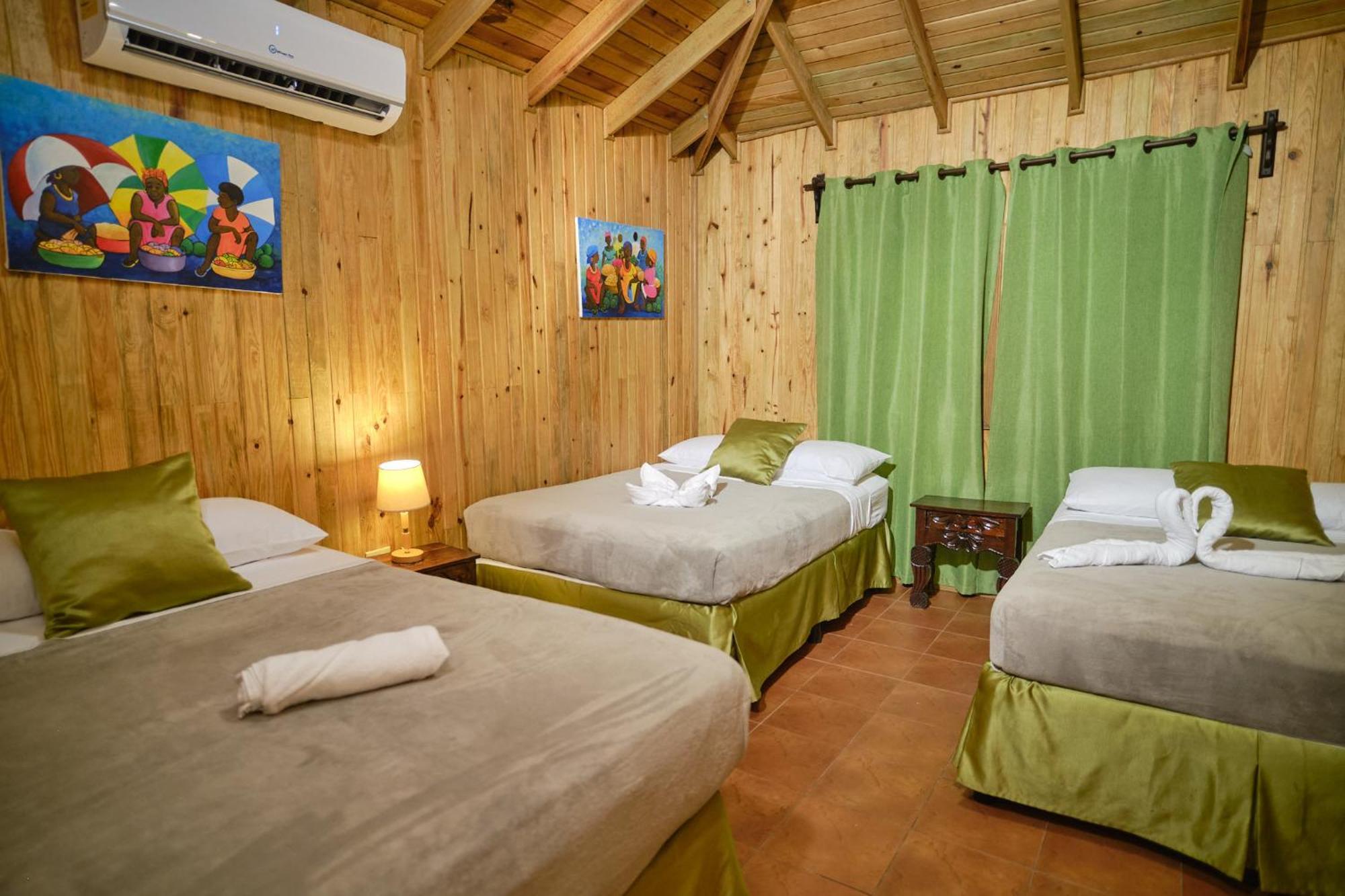 Hotel Playa Caribe Tela Exterior photo